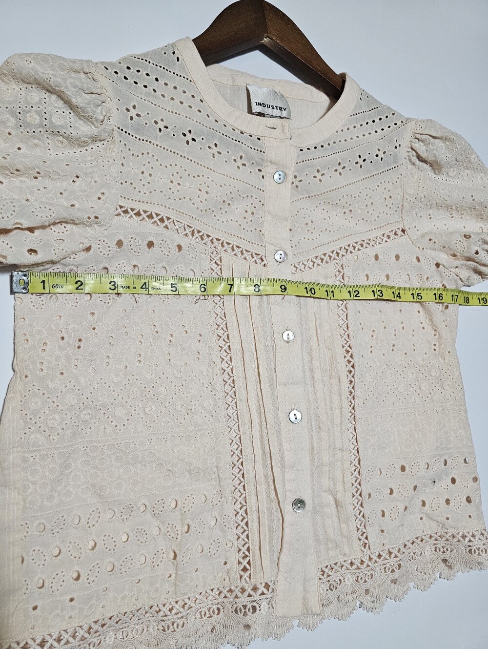 Industry 100% Cotton Eyelet Lace Puff Sleeve Blouse XS Cottagecore - Picture 7 of 9
